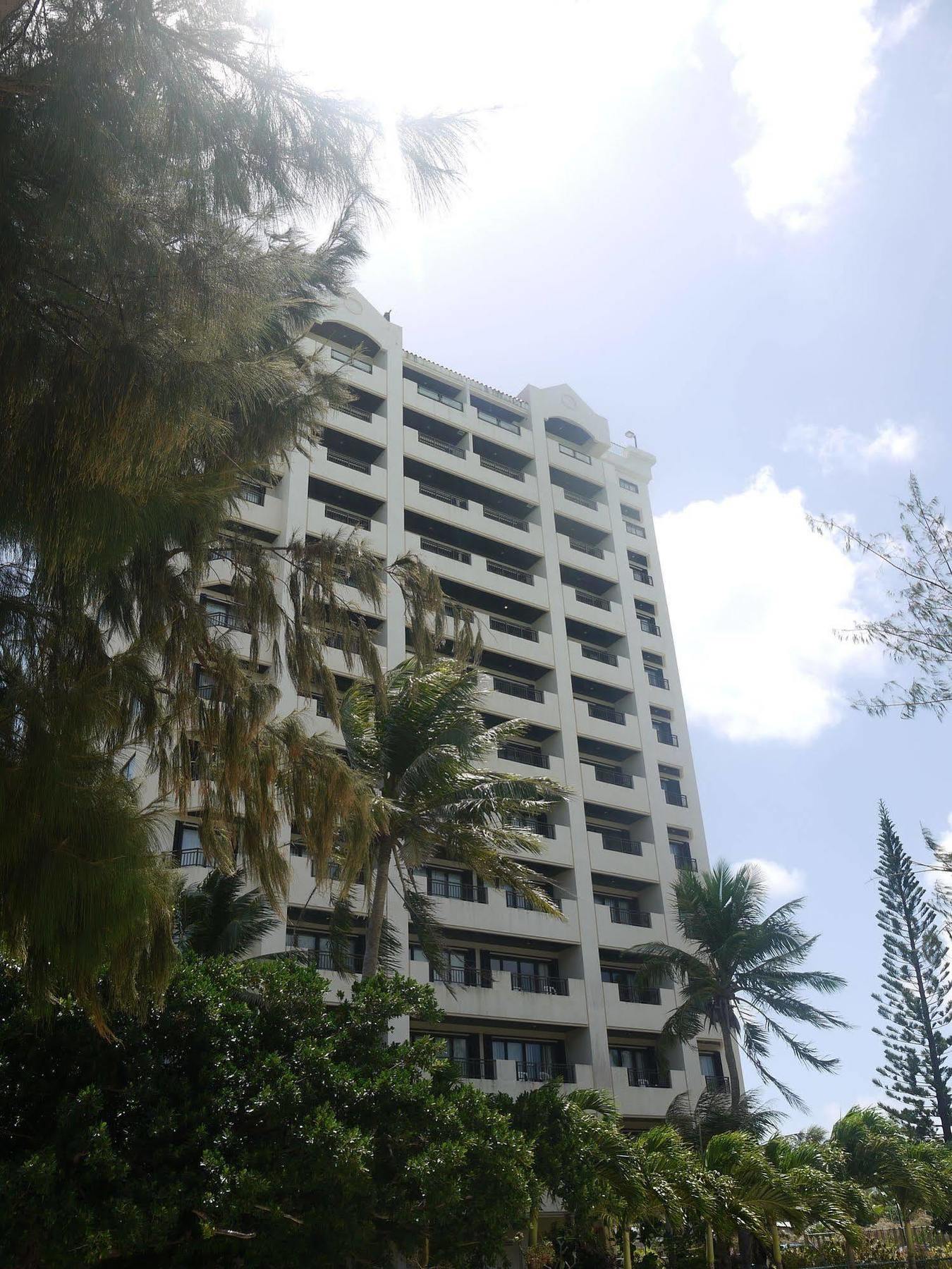 Aquarius Beach Tower Susupe Ngoại thất bức ảnh
