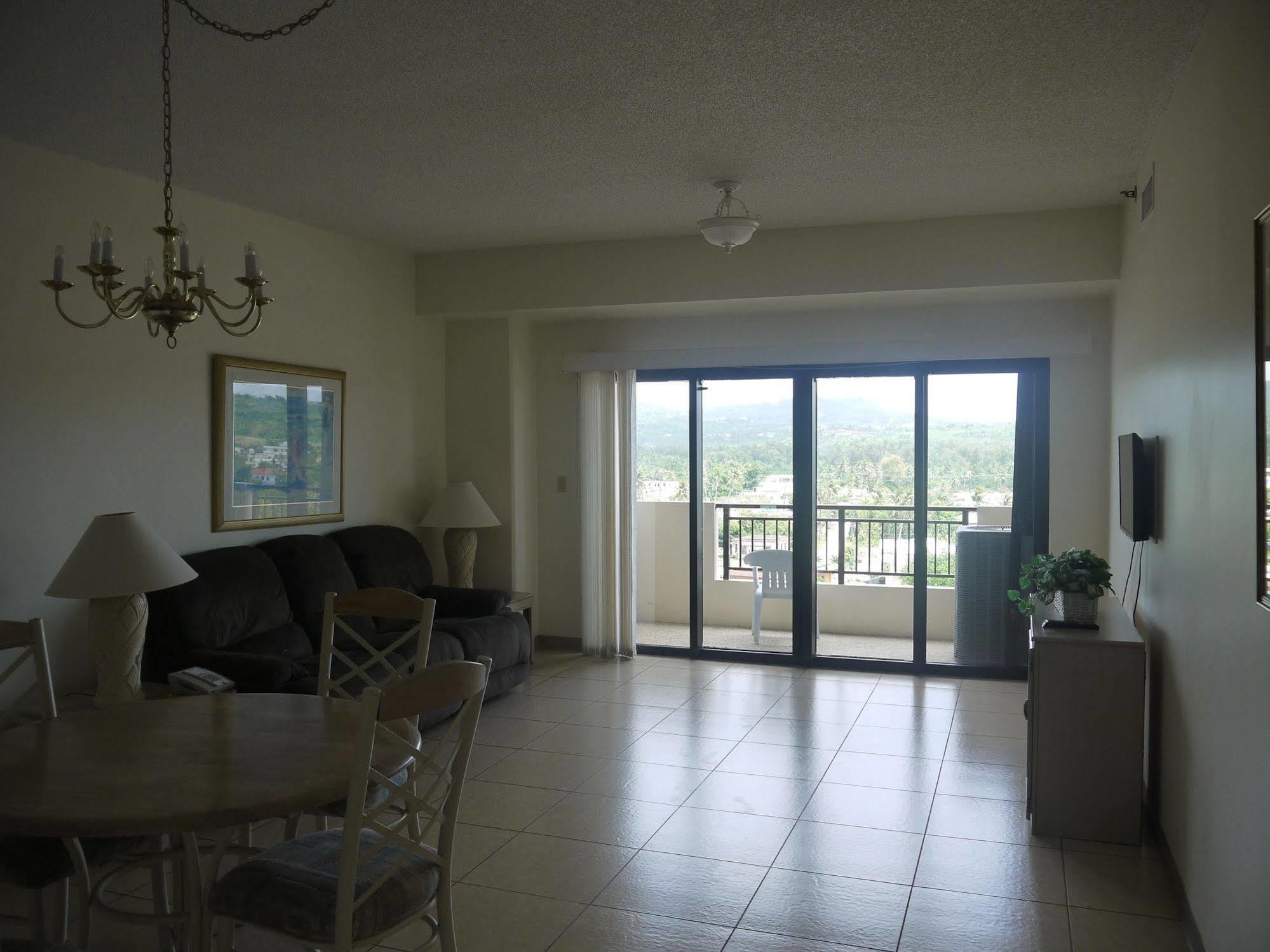 Aquarius Beach Tower Susupe Ngoại thất bức ảnh